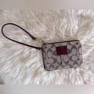 Coach Wristlet, EUC